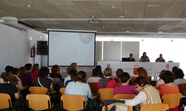 La concejalía de Mujer realiza una Jornada sobre Conciencia de Género y Empoderamiento - 2, Foto 2