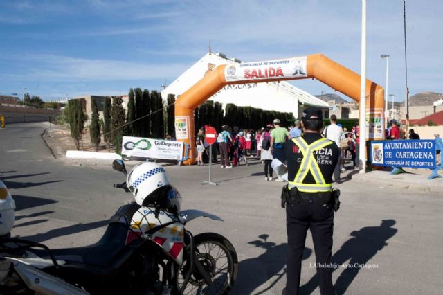 Centenares de vecinos recorren con Rascasa la I Marcha por los barrios - 5, Foto 5