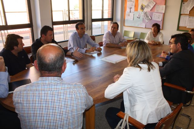 La Directora General de Centros Educativos y el alcalde de Torre-Pacheco visitan el C.P.E.I. Bas. Ntra. Sra. de los Dolores de Pacheco - 1, Foto 1
