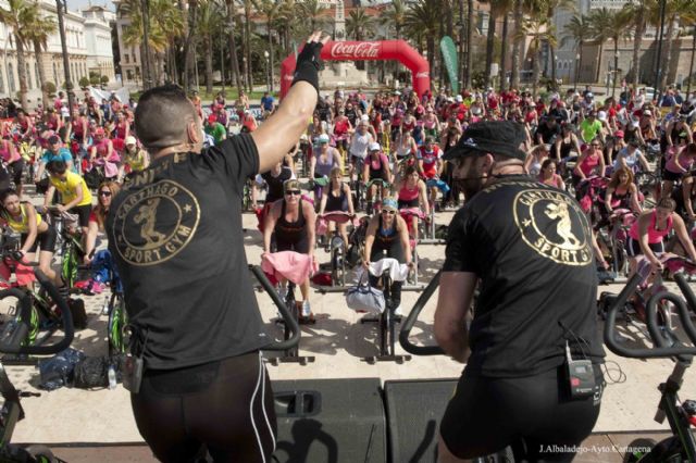 Medio millar de personas pedalearon a favor de Cruz Roja - 2, Foto 2
