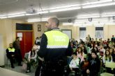 La Polica Local 'enseña' a los jvenes a identificar los riesgos en su entorno y afrontarlos con responsabilidad