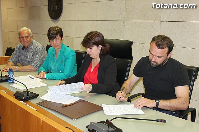 El Ayuntamiento y la Asociación PADISITO firman un convenio, Foto 2