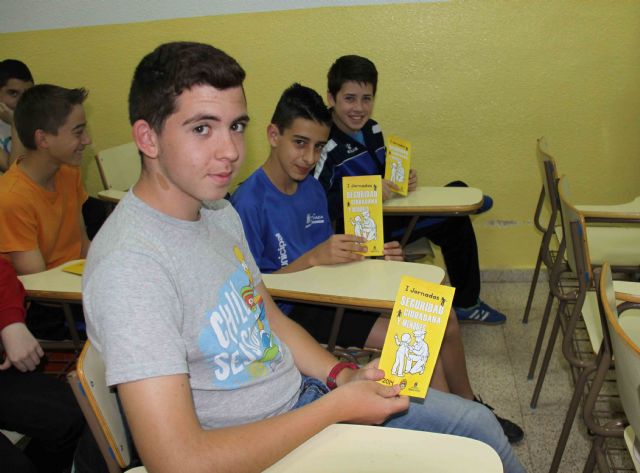 La Policía Local imparte las Jornadas Seguridad Ciudadana y Menores en centros educativos - 3, Foto 3