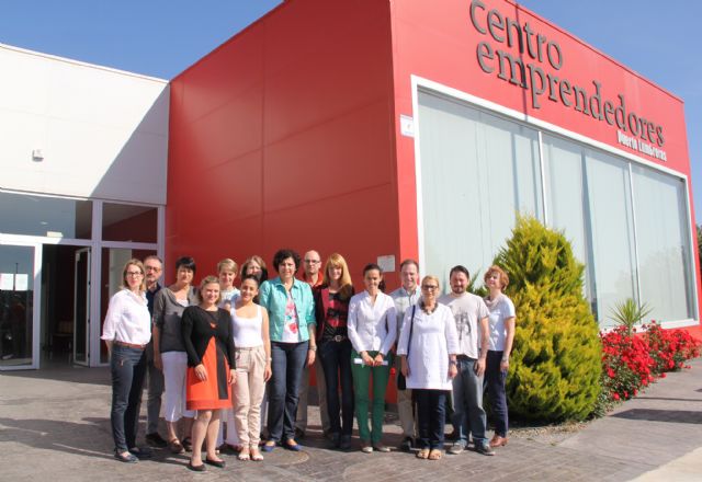 Diseñan estrategias para fomentar la contratación de personas desempleadas mayores de 50 años en el marco del proyecto Plan View - 1, Foto 1