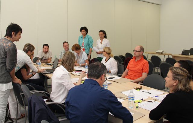 Diseñan estrategias para fomentar la contratación de personas desempleadas mayores de 50 años en el marco del proyecto Plan View - 2, Foto 2