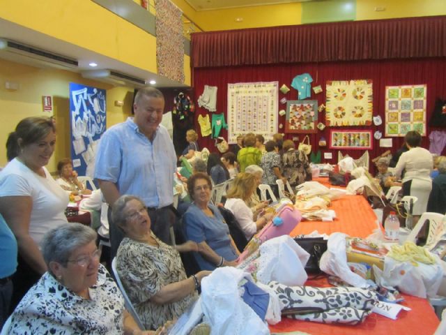 Éxito del mercadillo tradicional de Roche. - 1, Foto 1