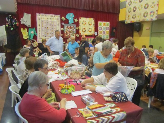 Éxito del mercadillo tradicional de Roche. - 2, Foto 2