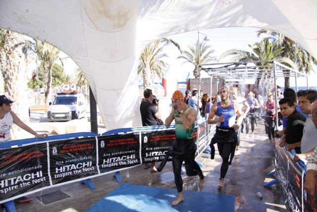 El público se vuelca con los 900 triatletas del Villa de Fuente Álamo - 4, Foto 4