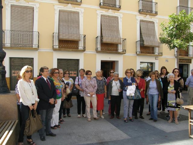 El Alcalde de Lorca se suma al minuto de silencio contra la violencia de género convocado por la Federación de Organizaciones de Mujeres del municipio - 1, Foto 1