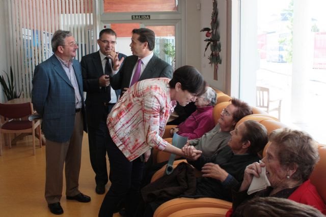 Lorenzo destaca en Bullas la importancia de los Centros de Día para que los mayores puedan permanecer en su entorno familiar - 1, Foto 1