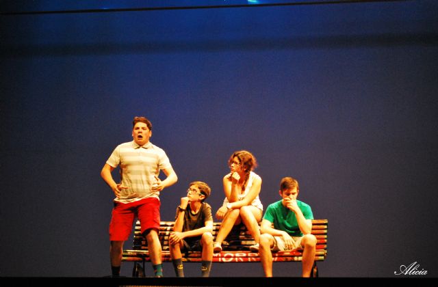 Elenco 11, grupo surgido del taller de teatro que organiza el Ayuntamiento, logra el primer puesto de los Premio Buero, Foto 2