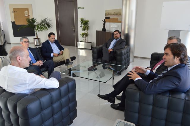 El Alcalde recibe al presidente de la COEC en el Ayuntamiento - 1, Foto 1