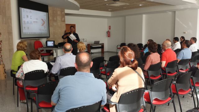La FAGA explica el programa Edukaló entre la comunidad docente de San Pedro del Pinatar - 1, Foto 1