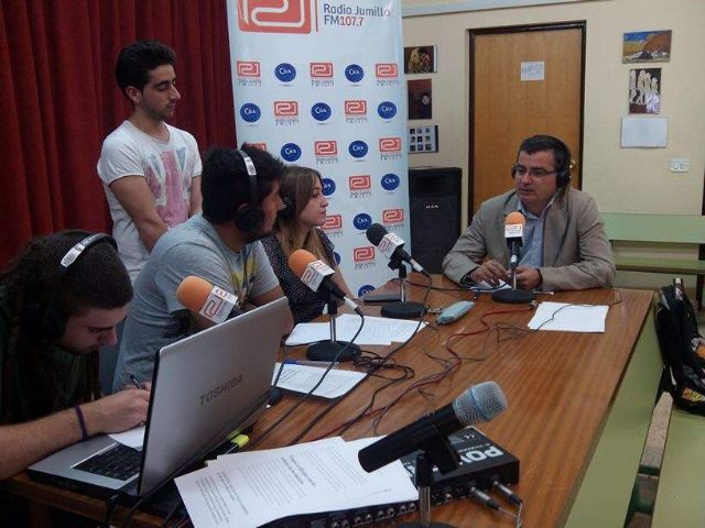 Los alumnos del IES Infanta Elena despiden el taller de Radio El Recreo Es nuestro con una programa especial desde el centro - 5, Foto 5