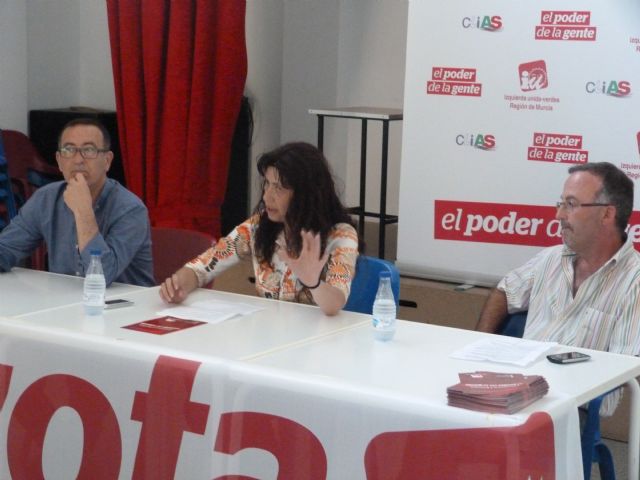 La izquierda plural explica a los vecinos de Alumbres cómo les afectan las decisiones que se toman en Europa - 1, Foto 1