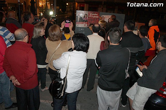 Se celebra la tradicional pegada de carteles con la que arranca de forma oficial la campaña electoral para las europeas - 36