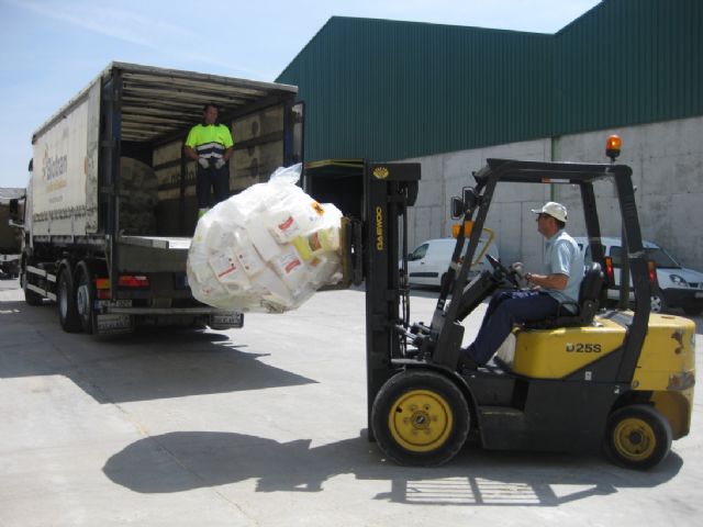 Los agricultores murcianos reciclaron más de 219.000 kilos de envases agrarios en 2013 - 1, Foto 1