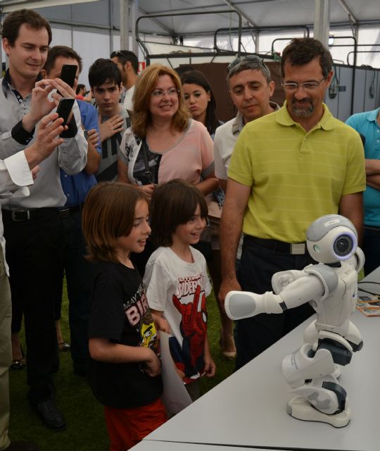Cientos de personas participan en la I Feria Tecnológica Pinatar Interactiva - 4, Foto 4