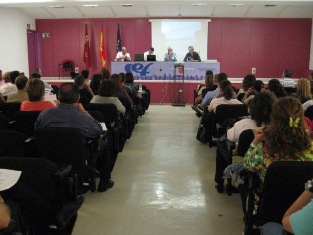 La Comunidad forma a 80 empleados públicos en seguridad vial - 1, Foto 1