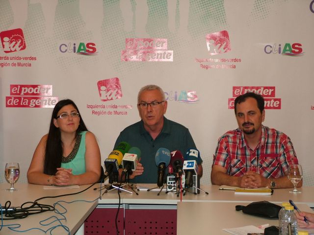 Lara (IU): En España hay un gobierno en A y otro en B - 1, Foto 1