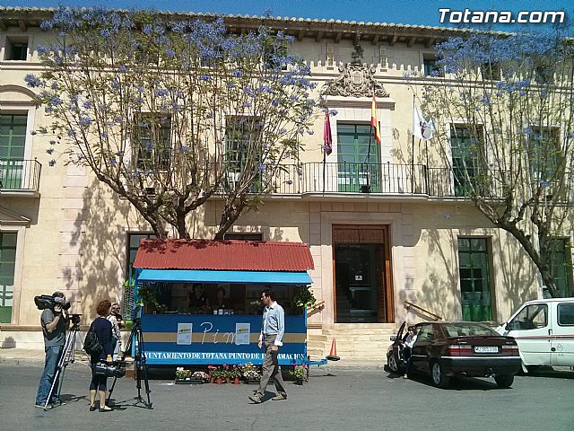 Totana conmemora el Da Internacional de la Fibromialgia y la Fatiga Crnica con la lectura de un manifiesto - 4