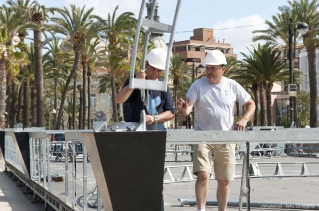 Comienza en el puerto la instalación de Romanorum Vita - 1, Foto 1