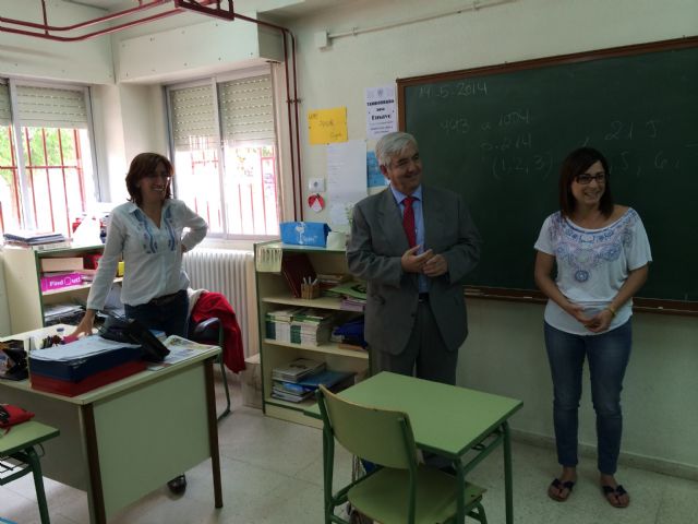 El alcalde visita las cooperativas del alumnado que está participando en los programas EJE y EME de la Región - 3, Foto 3