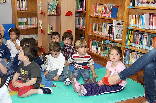Los alumnos de la Escuela Infantil Clara Campoamor realizaron una visita a la Biblioteca - 34