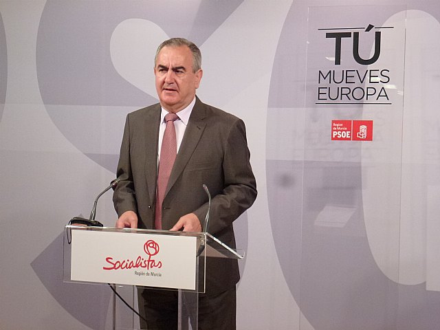 Los socialistas exigen a Sáenz de Santamaría que dé a los murcianos las respuestas que no da Valcárcel en vez de venir sólo a recolectar votos - 1, Foto 1