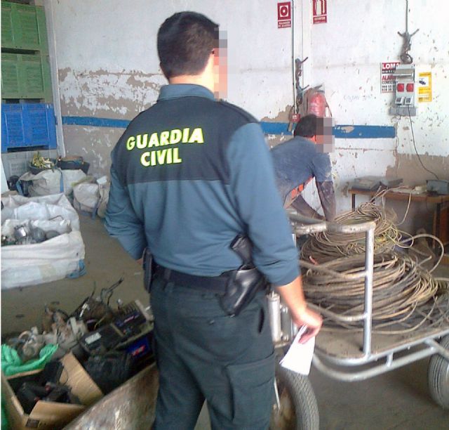 La Guardia Civil detiene al empleado de una empresa del sector eléctrico por robo continuado de cable de cobre - 4, Foto 4