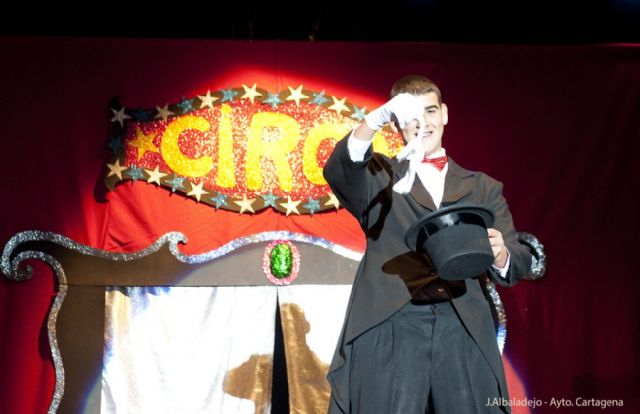 Los chavales del Primitiva López demuestran sus tablas en el escenario - 5, Foto 5