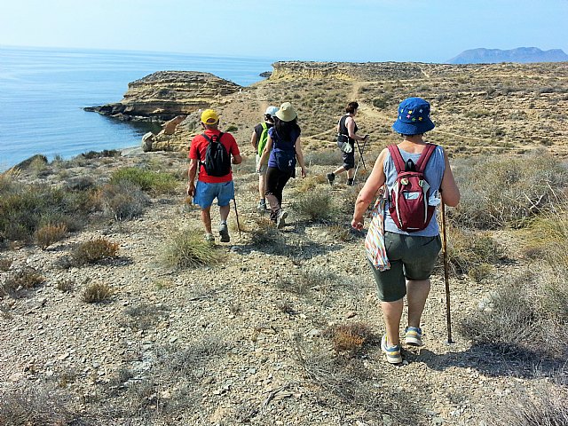 El programa de senderismo de la concejalia de Deportes se despide hasta el prximo mes de septiembre con una ruta a Puntas de Calnegre - 13