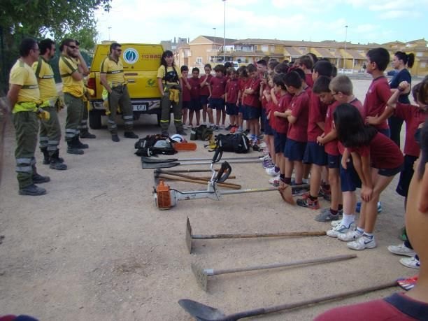 Medio Ambiente imparte un taller a alumnos de Primaria de Cartagena sobre prevención y extinción de incendios forestales - 1, Foto 1