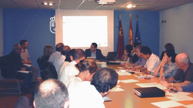 Educación analiza con los directores de Secundaria la implantación de 13 títulos de Formación Profesional Básica - 1, Foto 1