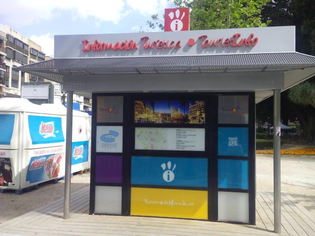 Ultiman el nuevo Punto de Información Turística del barrio de El Carmen - 1, Foto 1