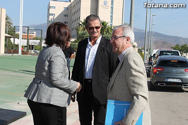 Cerca de un centenar de empresarios de Totana se renen con Valcrcel para conocer las propuestas para la creacin de empleo - 22