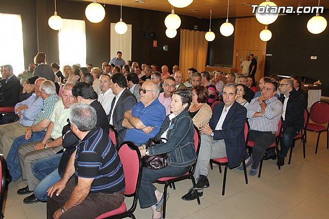 Cerca de un centenar de empresarios de Totana se renen con Valcrcel para conocer las propuestas para la creacin de empleo - 27