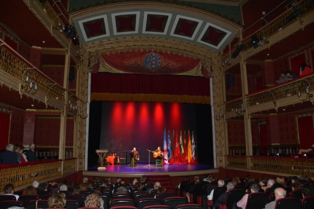 El Festival Flamenco Uva de Oro cierra su 20 aniversario con una destacada afluencia de público en el Teatro Vico - 3, Foto 3