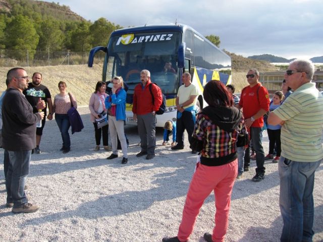 Más de un centenar de personas participan en las visitas guiadas al yacimiento de La Bastida con motivo del Día Internacional de los Museos, Foto 8