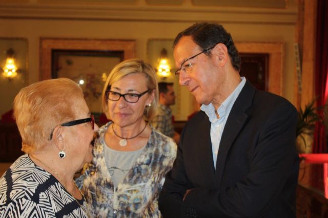 El Alcalde celebra con los usuarios de los centros de día su semana cultural - 4, Foto 4