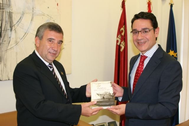 Un centro regional en Argentina edita el primer libro sobre historias de inmigrantes murcianos - 1, Foto 1