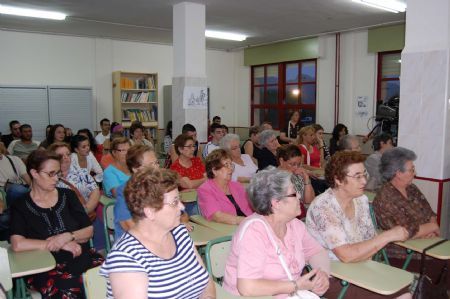 El Centro de Educación de Personas Adultas de Jumilla informa de los plazos de matriculación del curso 2014-2015 - 1, Foto 1
