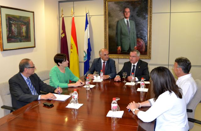 El presidente de la Comunidad y el alcalde de Águilas mantienen una reunión de trabajo en el municipio - 3, Foto 3