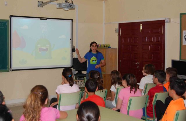 Realizan una campaña escolar para fomentar el reciclado de vidrio - 2, Foto 2