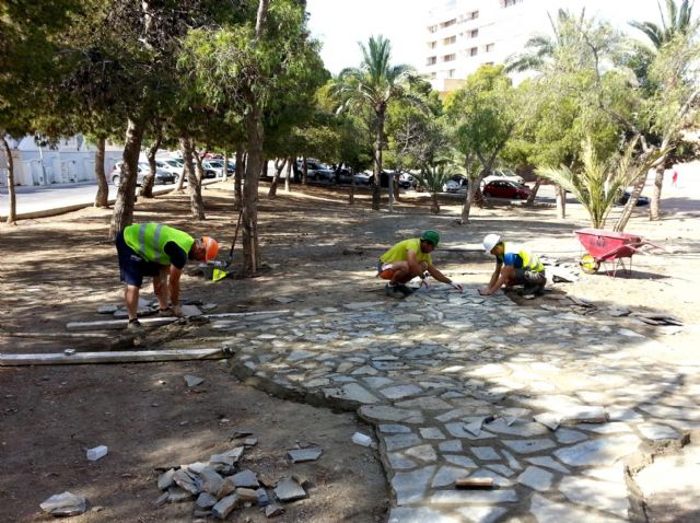 Trabajos de mejora en la Plaza de la Calle de la U de Águilas - 1, Foto 1