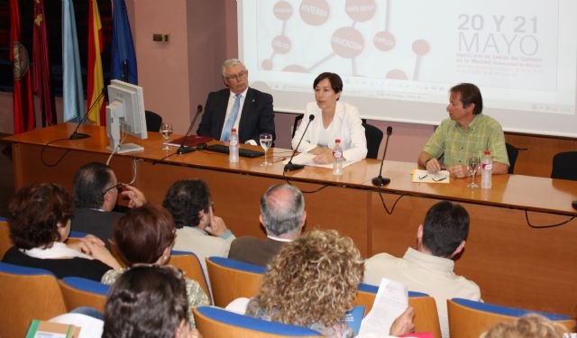 Catalina Lorenzo asegura que la lucha contra la pobreza debe afrontarse de forma integral y desde la prevención - 1, Foto 1