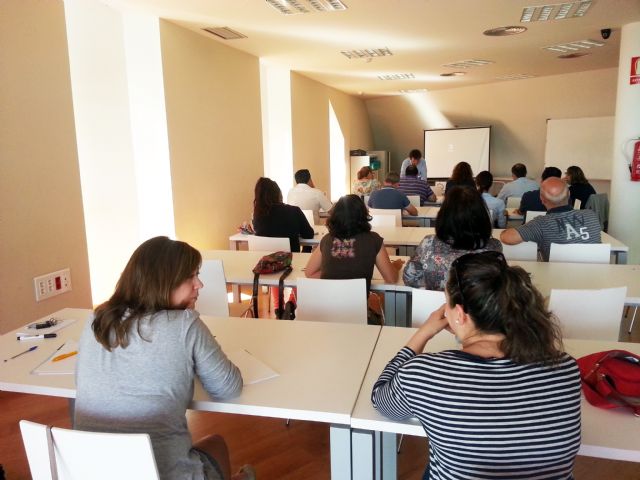 Las asociaciones pinatarenses mejoran su formación en gestión y buenas prácticas - 2, Foto 2