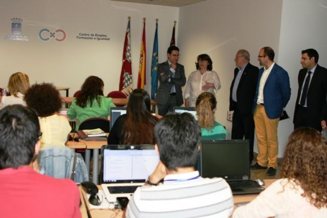 La Comunidad forma a 337 desempleados para incorporarlos a los nuevos yacimientos de empleo - 1, Foto 1