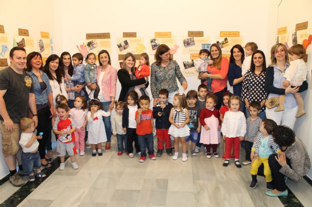 La sala de exposiciones del Centro Cultura Plaza Vieja acoge una muestra sobre rincones de Alhama de Murcia hecha por alumnos y padres del CAI Los Cerezos, Foto 3