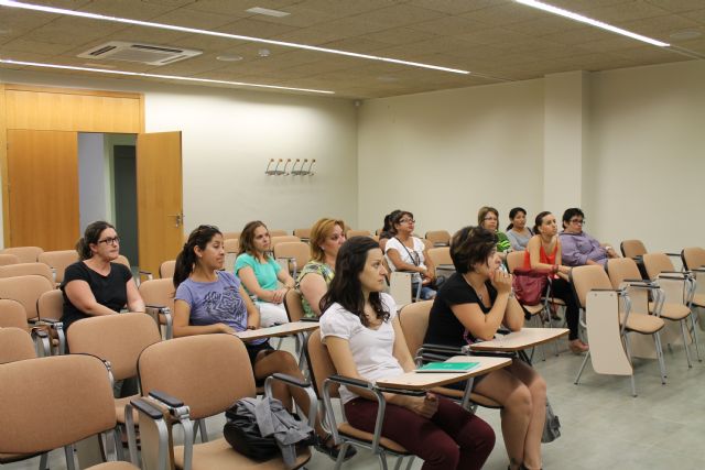 El Vivero de Empresas para Mujeres acoge un curso de protocolo, Foto 4